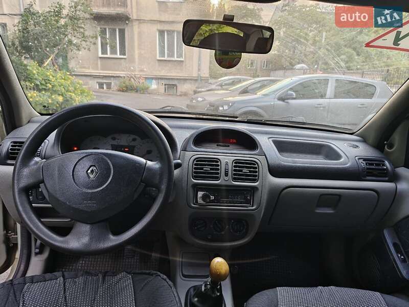 Седан Renault Clio Symbol 2003 в Одессе