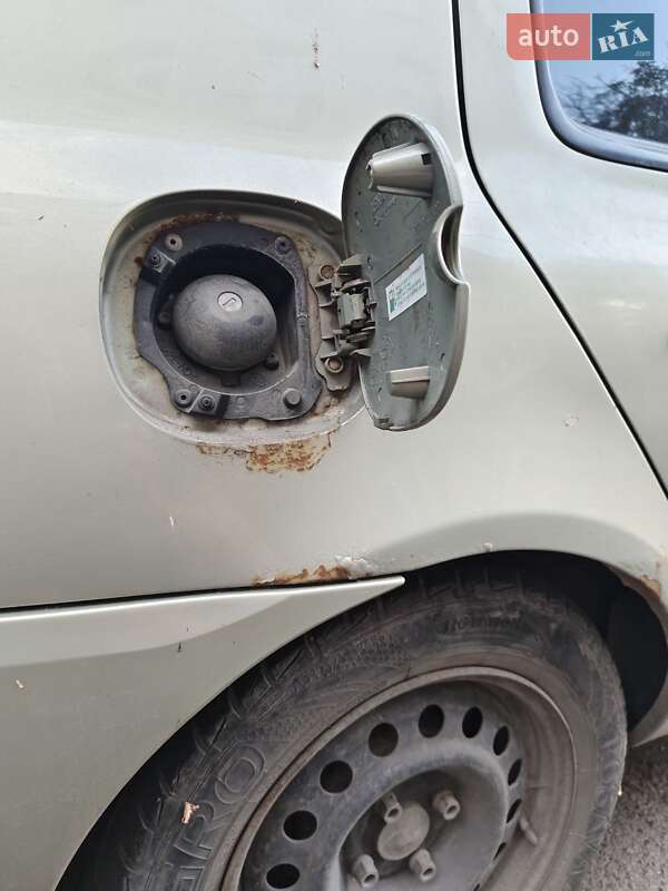 Седан Renault Clio Symbol 2003 в Одессе