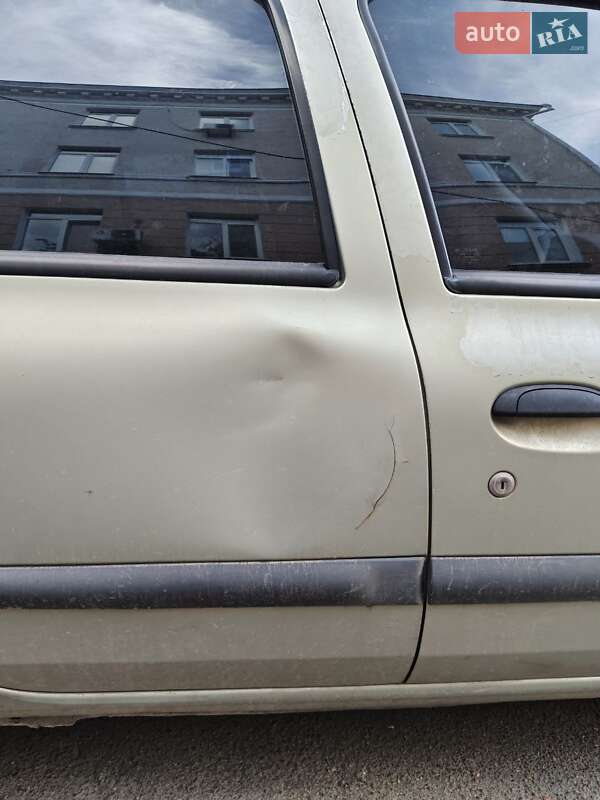 Седан Renault Clio Symbol 2003 в Одессе