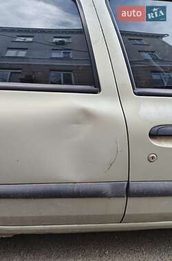 Седан Renault Clio Symbol 2003 в 