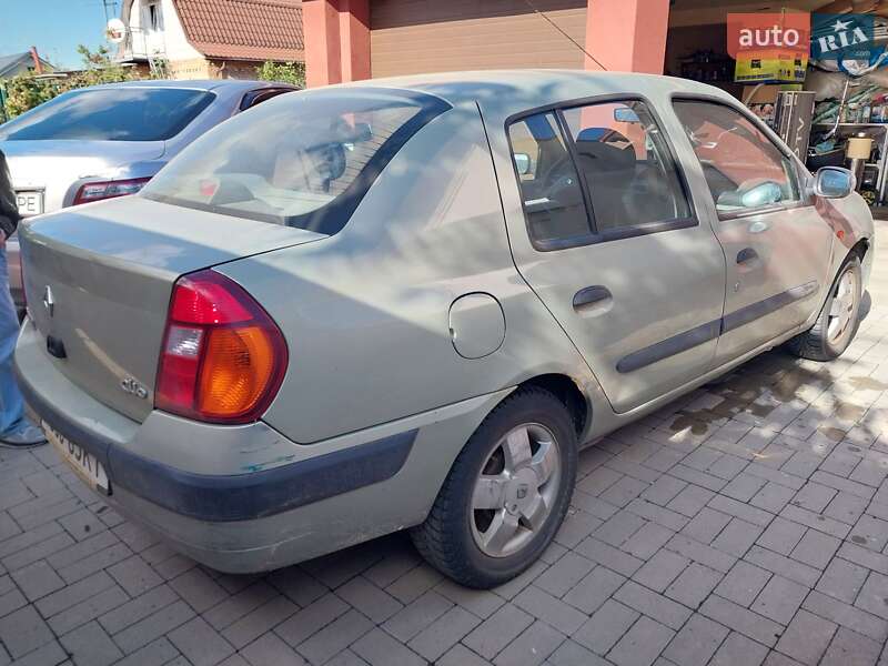 Седан Renault Clio Symbol 2003 в Киеве