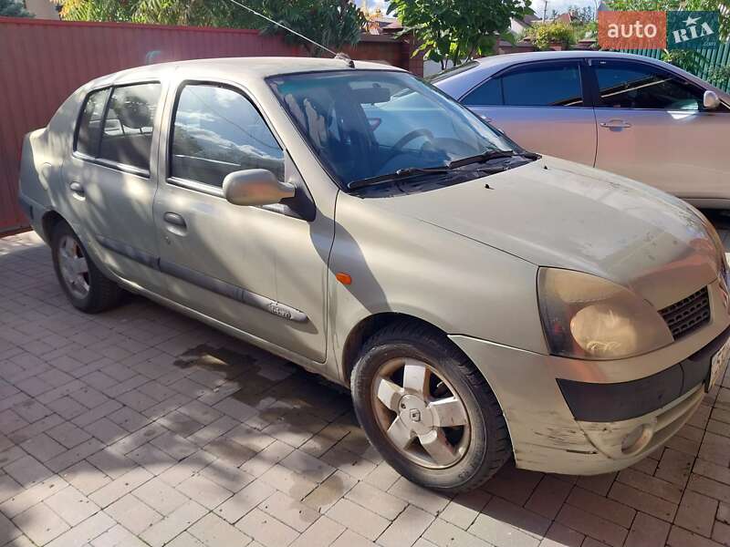 Седан Renault Clio Symbol 2003 в Киеве