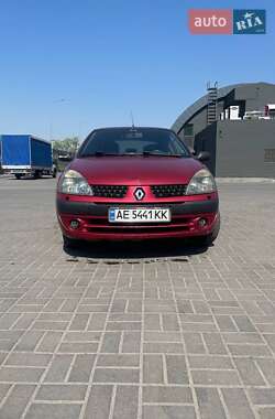 Седан Renault Clio Symbol 2003 в 