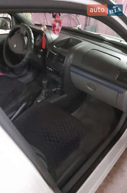 Седан Renault Clio Symbol 2008 в 