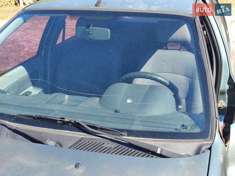 Седан Renault Clio Symbol 2008 в Киеве