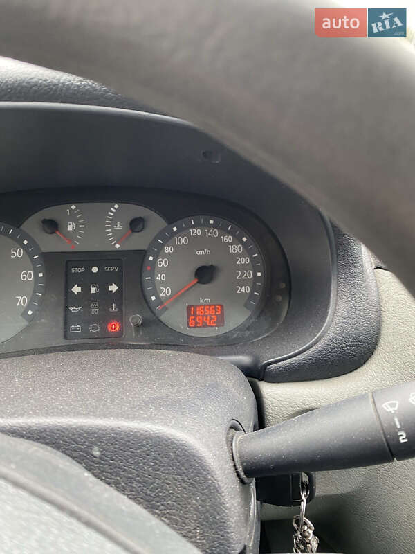 Седан Renault Clio Symbol 2006 в Киеве фото 8 Седан Renault Clio Symbol 2006 в Киеве