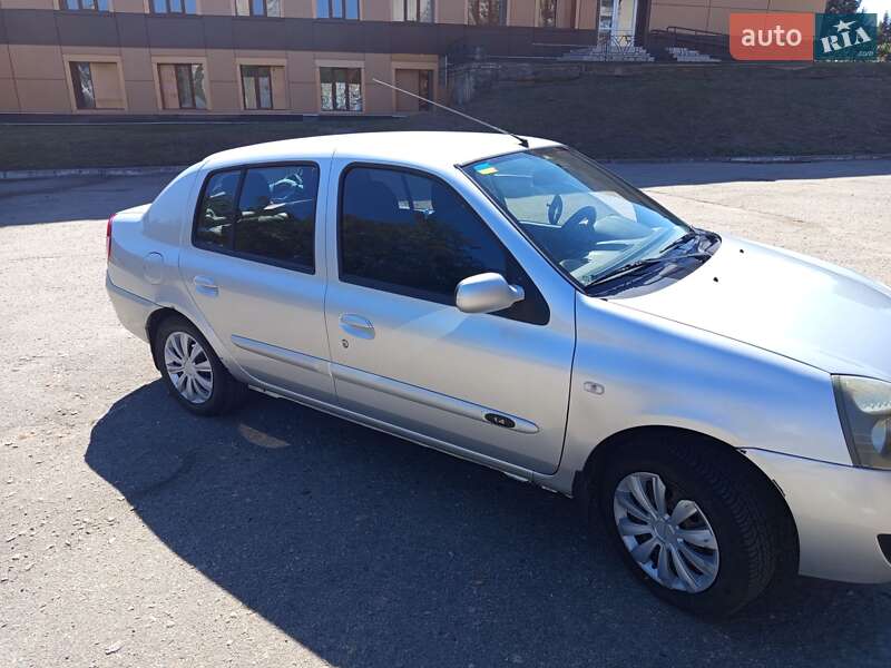 Седан Renault Clio Symbol 2007 в 