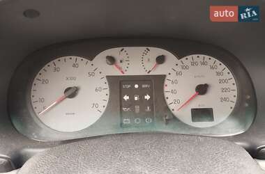 Седан Renault Clio Symbol 2004 в 
