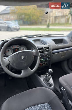 Седан Renault Clio Symbol 2006 в 