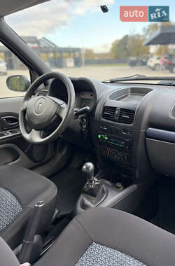 Седан Renault Clio Symbol 2006 в 