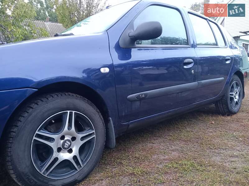 Седан Renault Clio Symbol 2006 в 