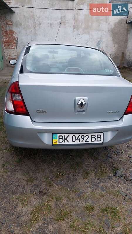 Седан Renault Clio Symbol 2007 в 