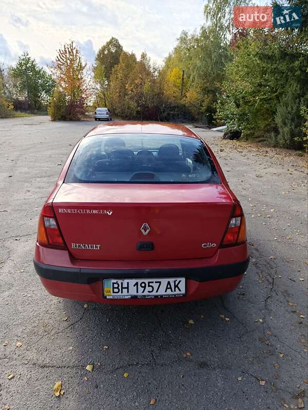 Седан Renault Clio Symbol 2004 в Гайсину