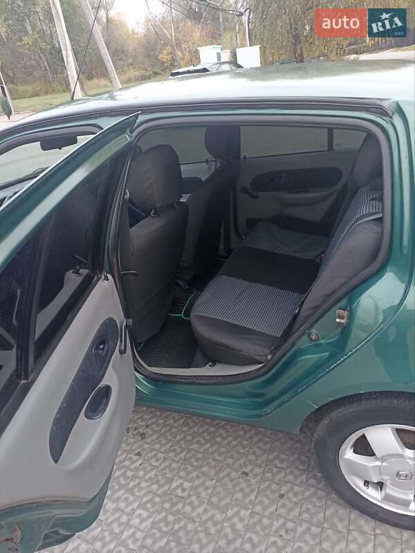 Седан Renault Clio Symbol 2003 в Полтаве