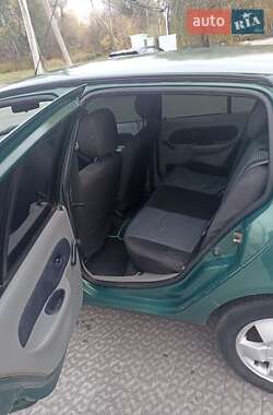 Седан Renault Clio Symbol 2003 в 