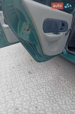 Седан Renault Clio Symbol 2003 в 