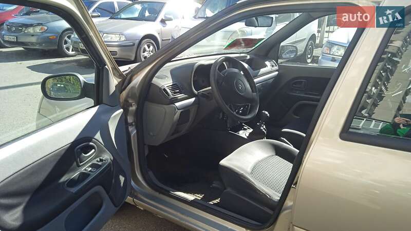 Седан Renault Clio Symbol 2007 в Киеве фото 6 Седан Renault Clio Symbol 2007 в Киеве