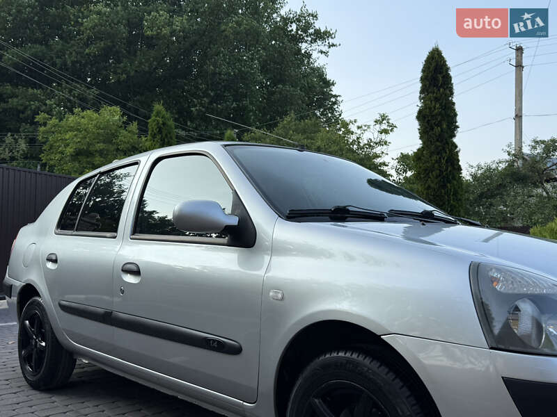 Седан Renault Clio Symbol 2005 в Косове