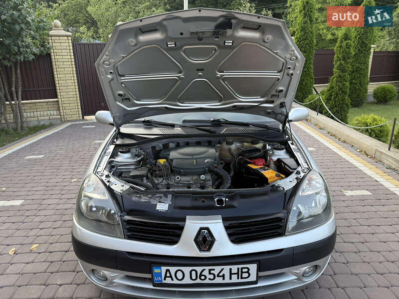 Седан Renault Clio Symbol 2005 в Косове