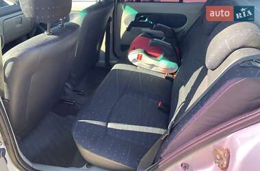 Седан Renault Clio Symbol 2003 в 