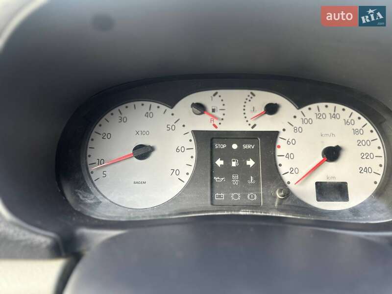 Седан Renault Clio Symbol 2003 в Рівному фото 14 Седан Renault Clio Symbol 2003 в Рівному