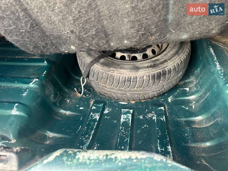 Седан Renault Clio Symbol 2003 в Рівному фото 15 Седан Renault Clio Symbol 2003 в Рівному