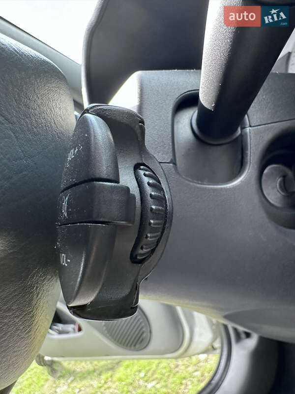 Седан Renault Clio Symbol 2008 в Львове фото 22 Седан Renault Clio Symbol 2008 в Львове