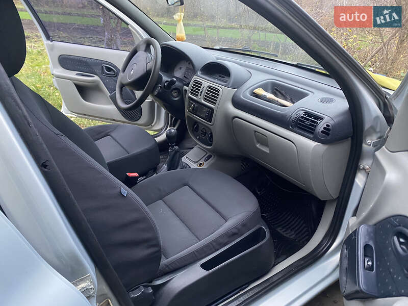 Седан Renault Clio Symbol 2004 в Остроге фото 11 Седан Renault Clio Symbol 2004 в Остроге