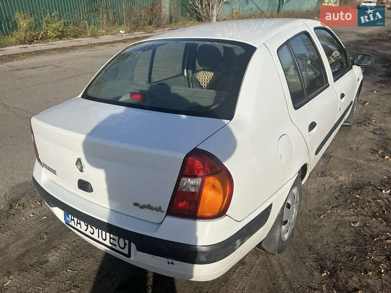 Седан Renault Clio Symbol 2004 в Киеве фото 3 Седан Renault Clio Symbol 2004 в Киеве