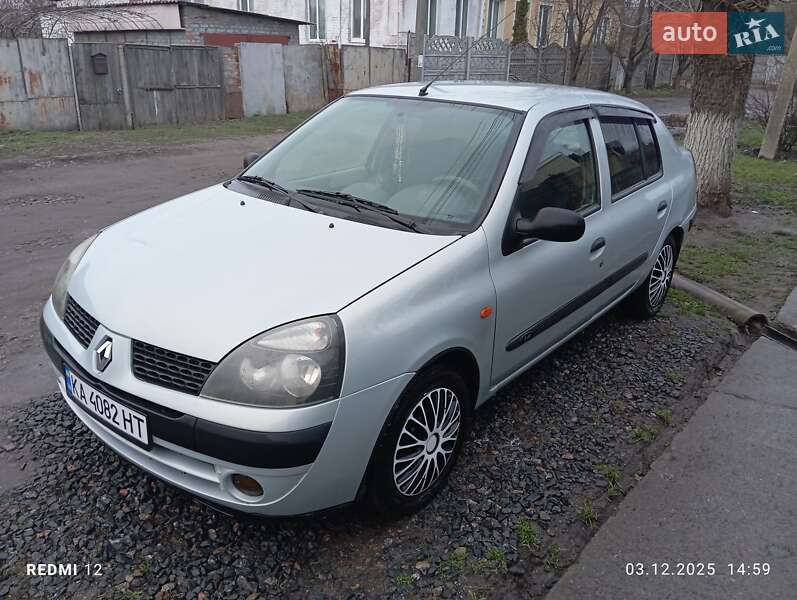 Renault Clio Symbol 2004