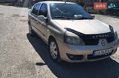 Седан Renault Clio Symbol 2006 в Смеле