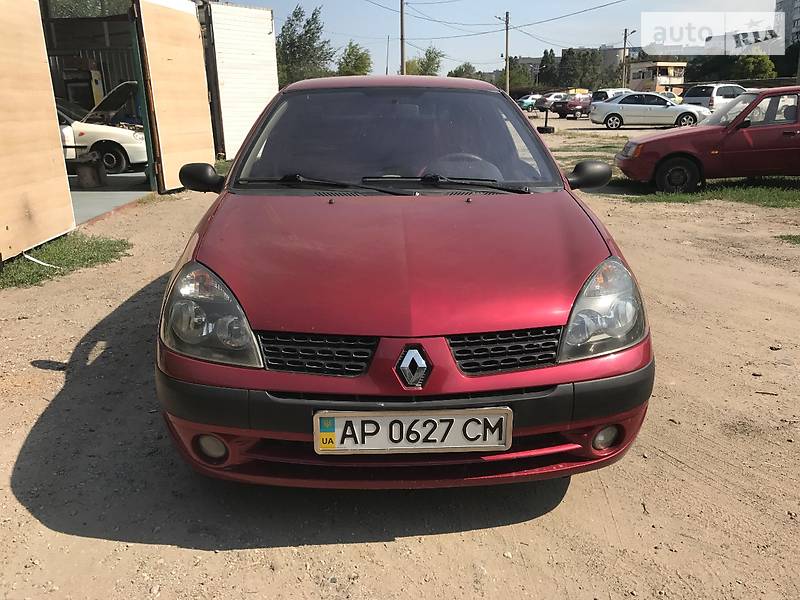 Хэтчбек Renault Clio 2004 в Запорожье