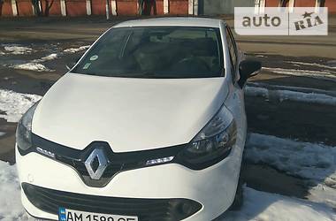 Хэтчбек Renault Clio 2015 в Коростене