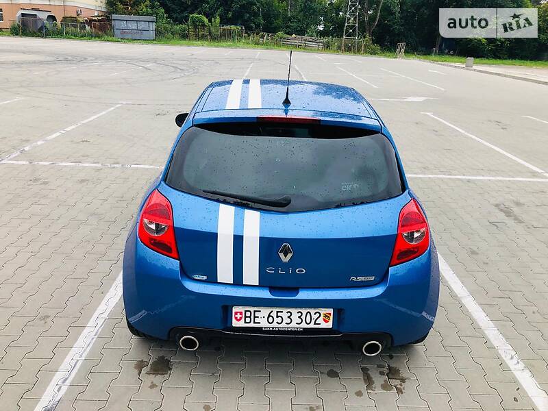 Хетчбек Renault Clio 2010 в Чернігові