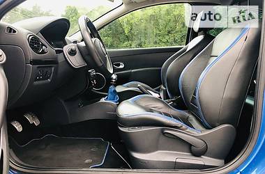 Хетчбек Renault Clio 2010 в 