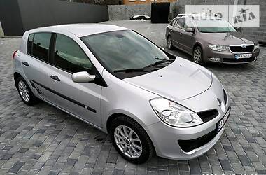 Хетчбек Renault Clio 2007 в 