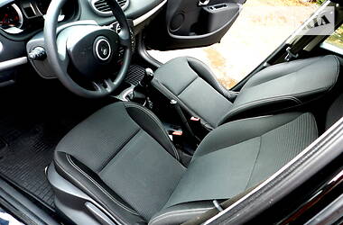 Хетчбек Renault Clio 2012 в 