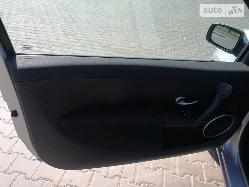 Хетчбек Renault Clio 2006 в Луцьку