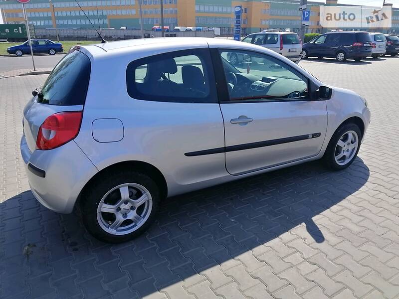 Хетчбек Renault Clio 2006 в Луцьку