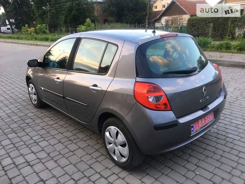 Хетчбек Renault Clio 2009 в Івано-Франківську