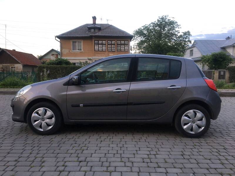Хетчбек Renault Clio 2009 в Івано-Франківську