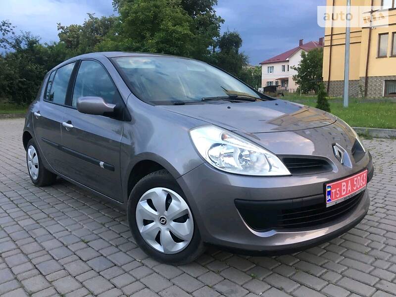 Хетчбек Renault Clio 2009 в Івано-Франківську