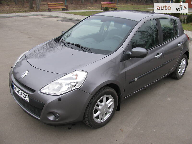 Хэтчбек Renault Clio 2011 в Галиче