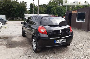 Хэтчбек Renault Clio 2009 в Кропивницком