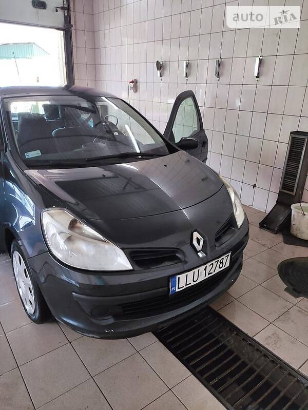 Хетчбек Renault Clio 2006 в Білій Церкві