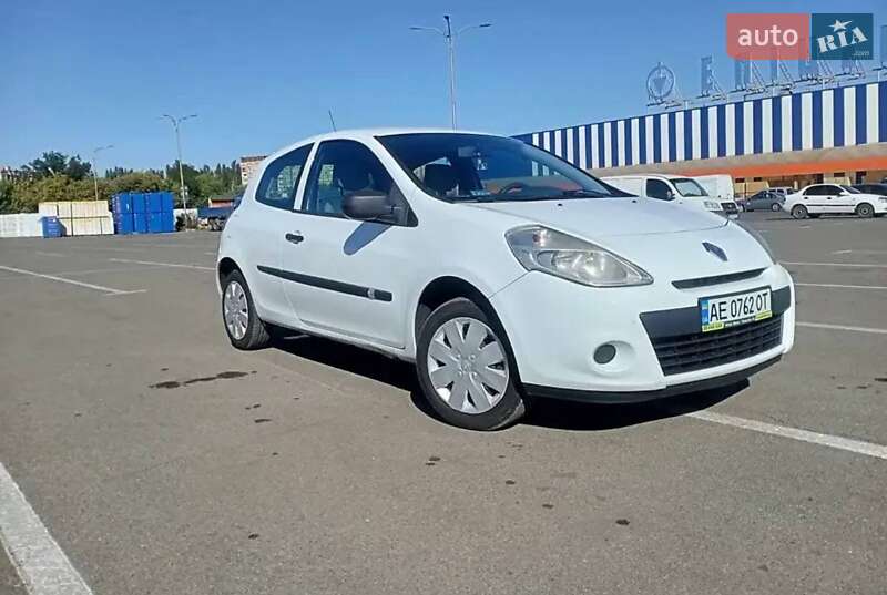 Хэтчбек Renault Clio 2010 в Кривом Роге