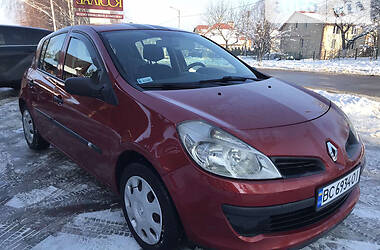 Хэтчбек Renault Clio 2006 в Бориславе