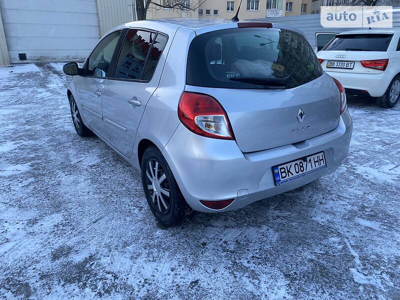 Хэтчбек Renault Clio 2010 в Ровно фото 4 Хэтчбек Renault Clio 2010 в Ровно