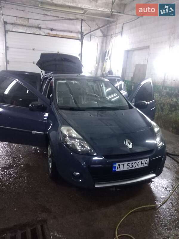 Седан Renault Clio 2012 в Галиче