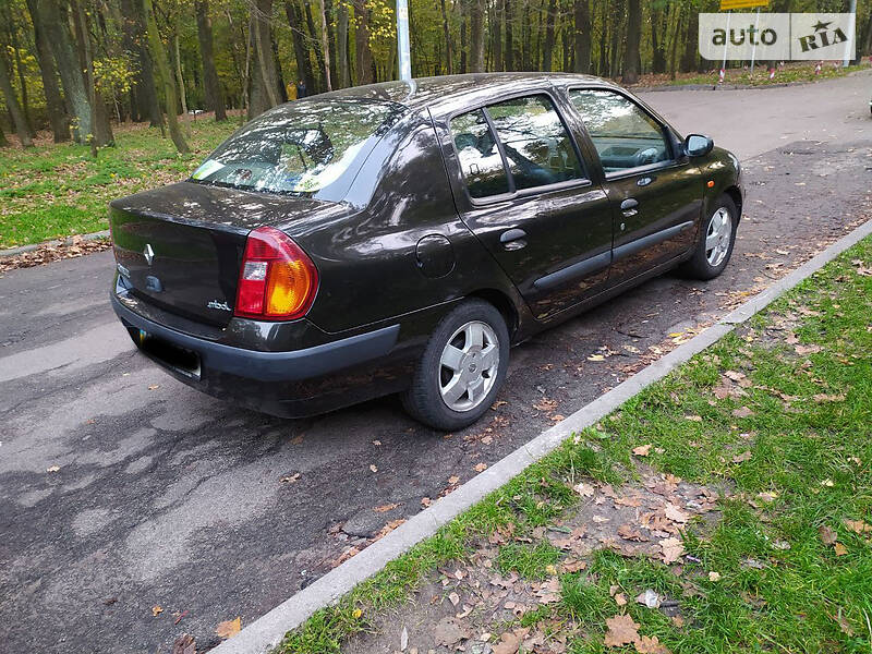 Седан Renault Clio 2003 в Києві фото 13 Седан Renault Clio 2003 в Києві